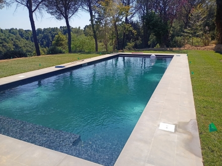 Piscina in cemento armato con rivestimento 3D - PLAYPOOLS PISCINE LUCCA